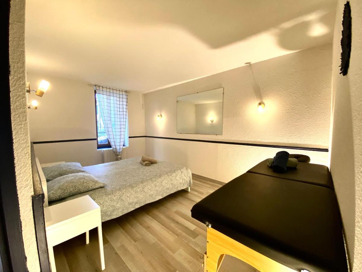 דירות קרקסון Patio, Jacuzzi Professionnel, Table De Massage, Climatise, Le Cocon De Pedro מראה חיצוני תמונה