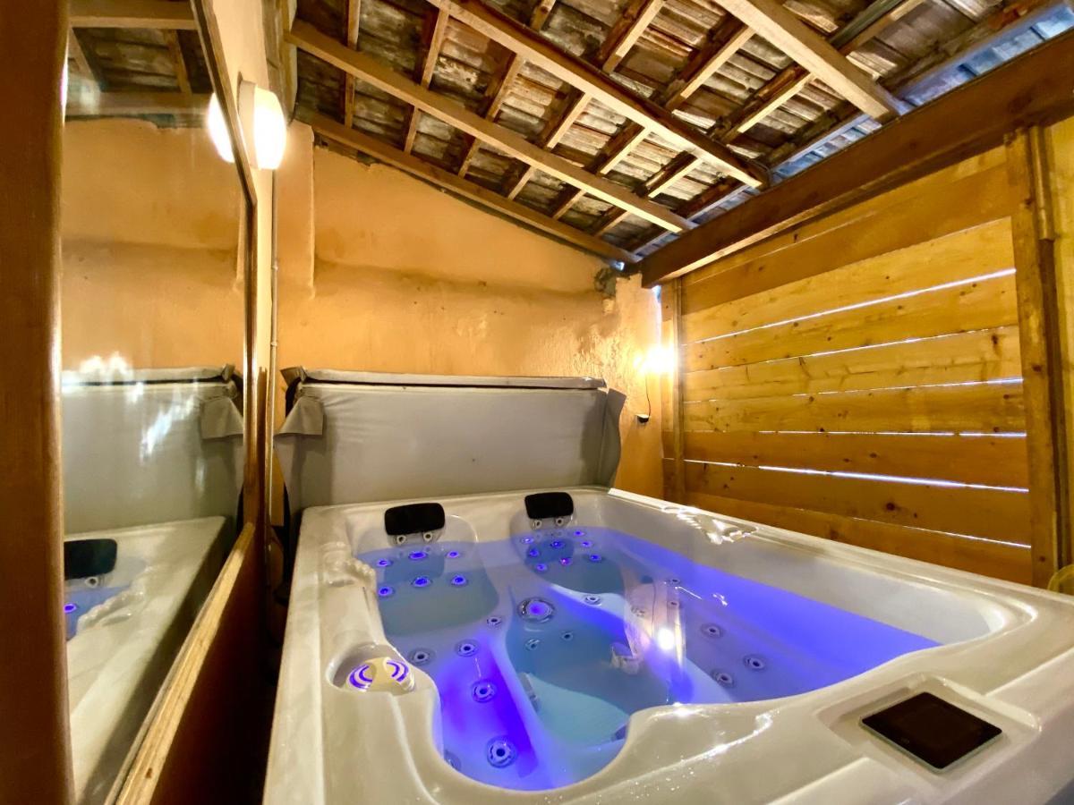 דירות קרקסון Patio, Jacuzzi Professionnel, Table De Massage, Climatise, Le Cocon De Pedro מראה חיצוני תמונה