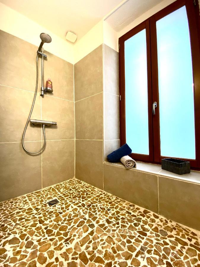דירות קרקסון Patio, Jacuzzi Professionnel, Table De Massage, Climatise, Le Cocon De Pedro מראה חיצוני תמונה